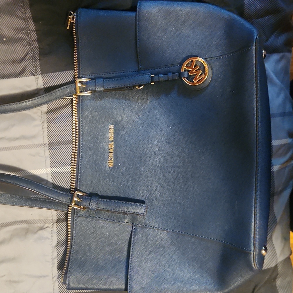 Navy blue mk purse